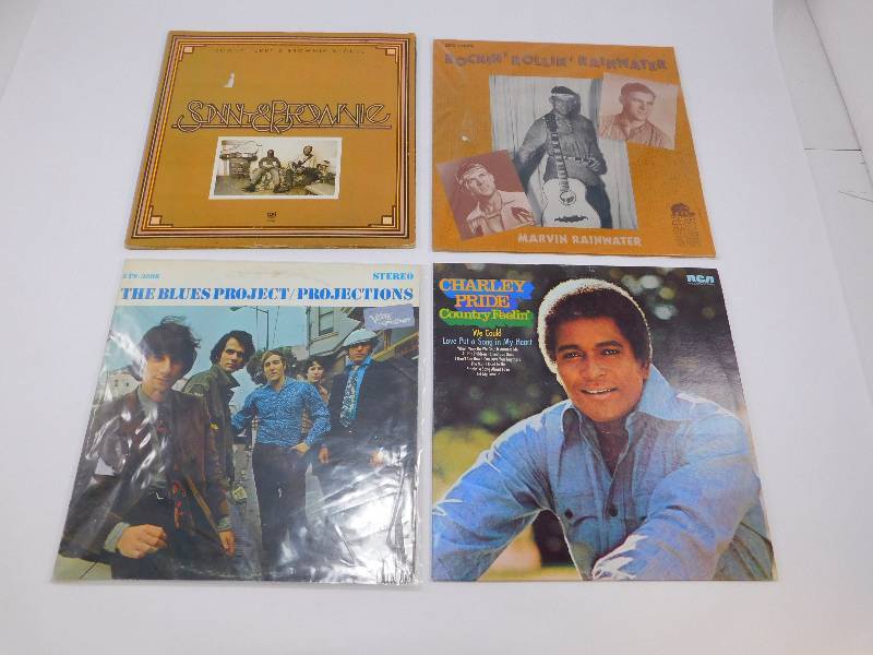 lot 12 image: Lot of 4 Albums