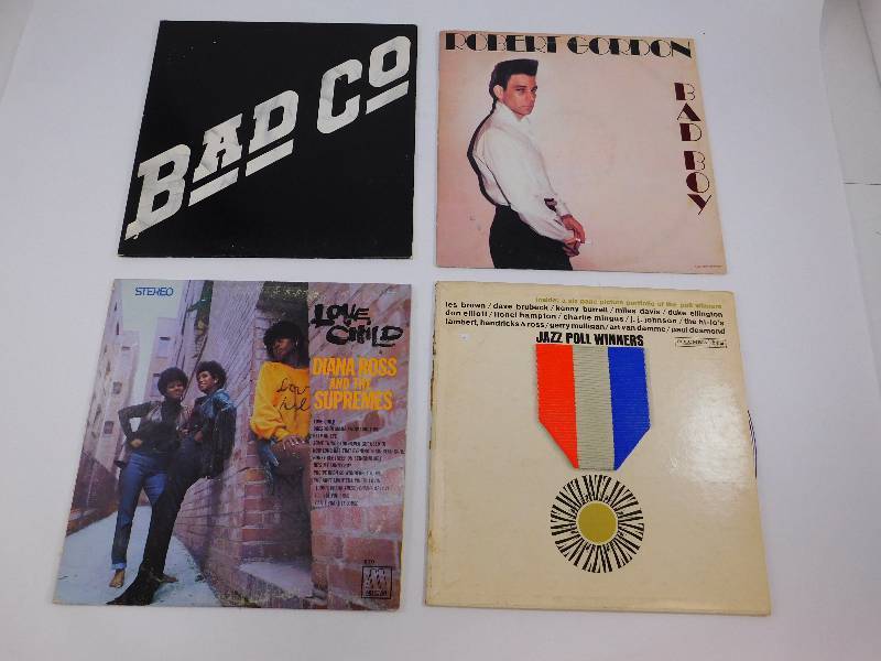 lot 17 image: Lot of 4 Albums