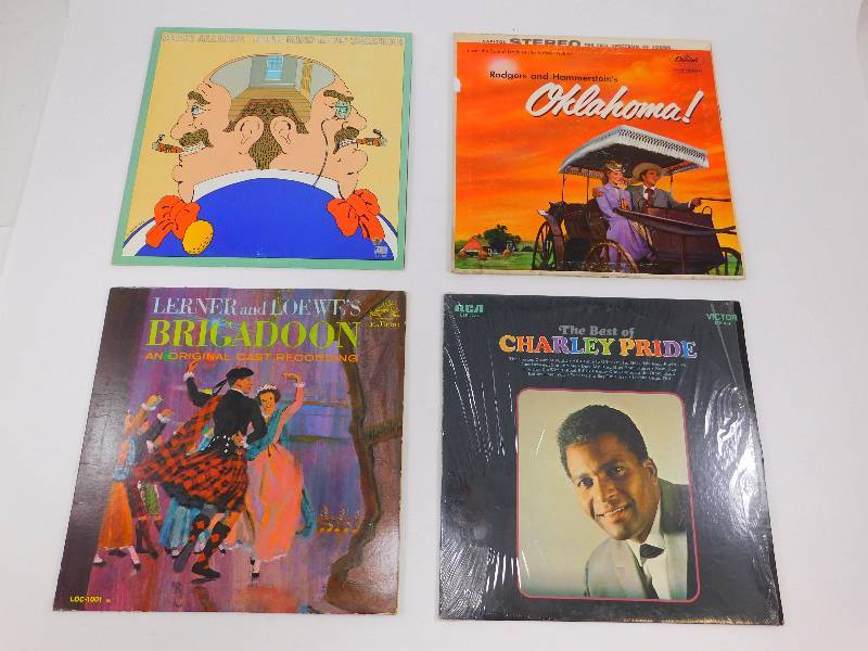 lot 20 image: Lot of 4 Albums