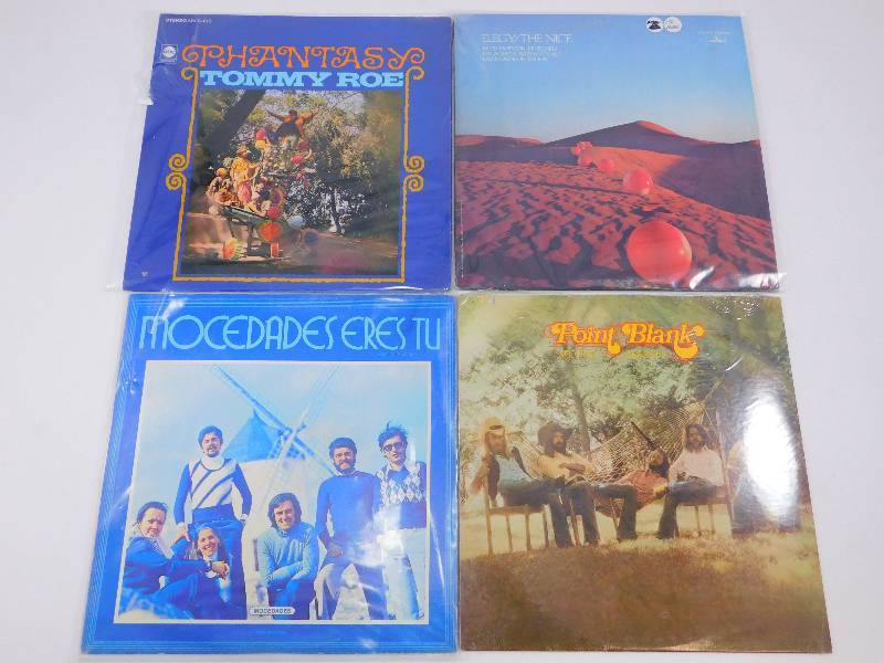 lot 46 image: Lot of 4 Albums