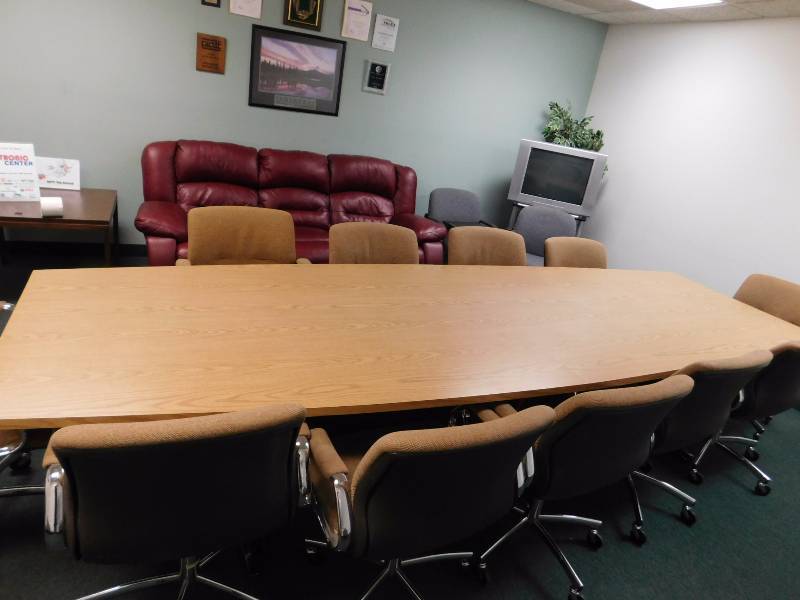 lot 1A image: Conference Table wChairs