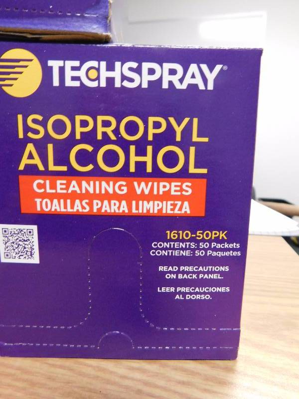 lot 37 image: 150 Tech Spray Cleaning Wipes
