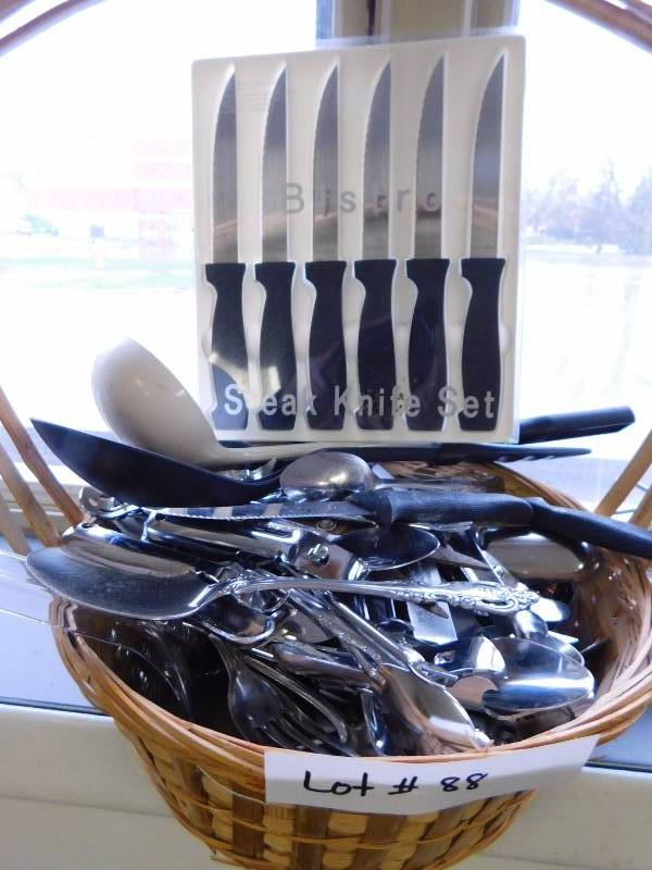 lot 88 image: Misc Lot of Kitchen Utensils