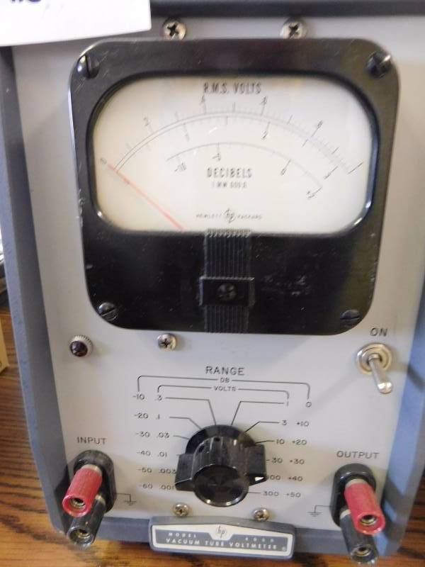 lot 96 image: HP Vacuum Tube Voltmeter Model# 4000