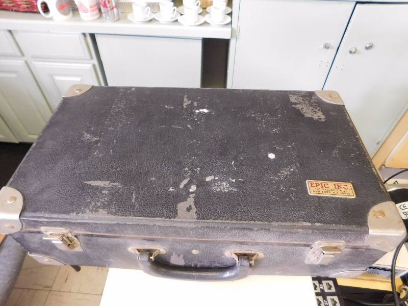 lot 128 image: Misc Cart # 1 Amplifier, Watt Meter, Label Maker, Numbering Jacks