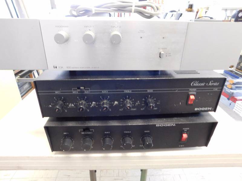 lot 131 image: TOA & Bogen Amplifiers