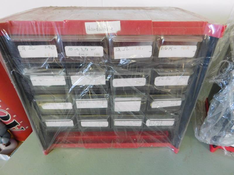 lot 156 image: 3 - Plastic Bolt Bins