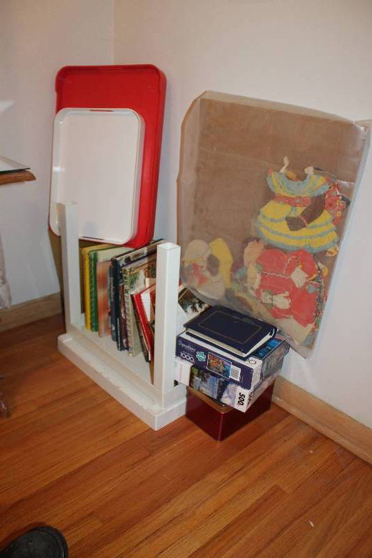 lot 8 image: Corner Lot of Books, Trays, Puzzles