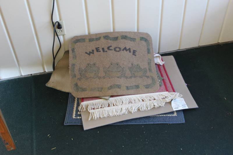 lot 64 image: Entrance Rugs