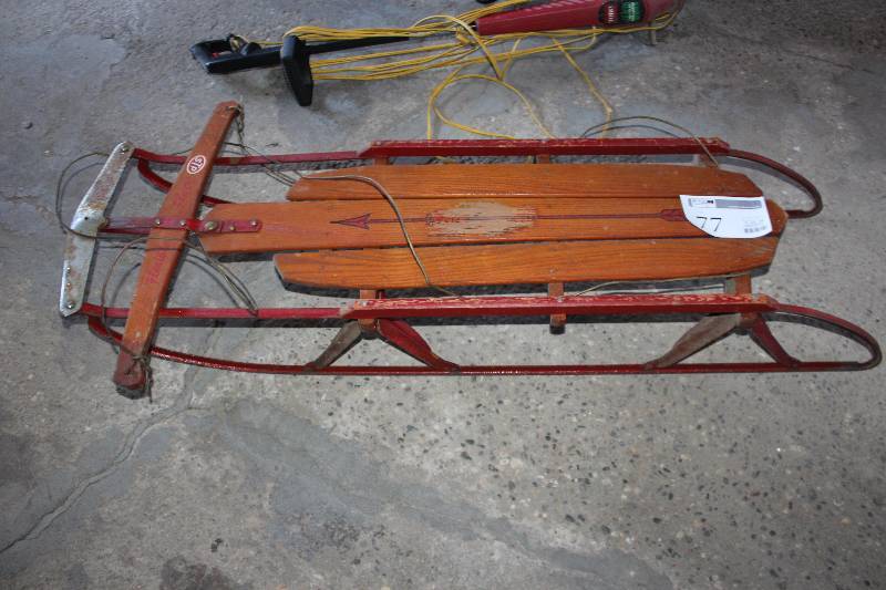 lot 77 image: Vintage WoodMetal Flyer Sled