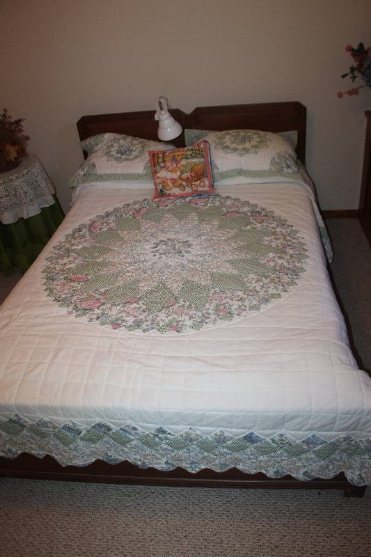lot 31 image: Full Bed Frame w Wood HeadFoot Boards, Round End Table