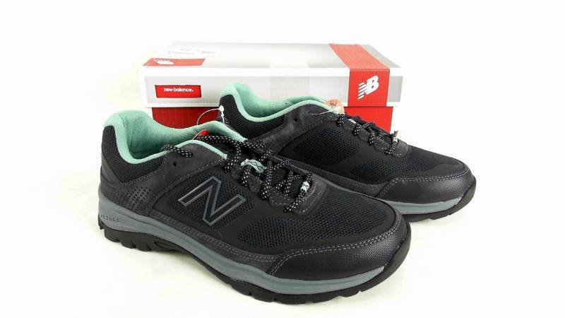 lot 1095 image: Womens New Balance WM Trail Walking Athletic Shoes 6 Gray - Size 9.5