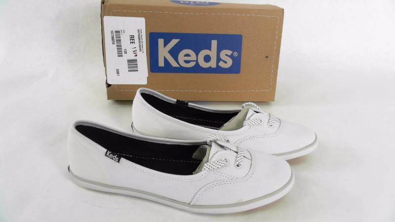 lot 1319 image: Womens KEDS TEACUP CVO White Shoes - Size 6 12