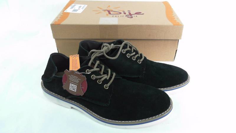 lot 1132 image: Mens LAMO SHEEPSKIN INC Cronk Black Shoes - Size 8.5