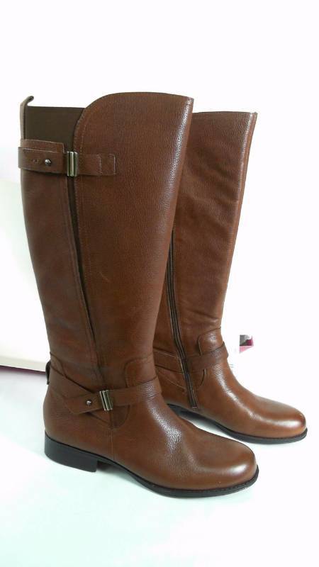 lot 1209 image: Womens Naturalizer WM JOAN Riding Banana Bread Boots - Size 8.5