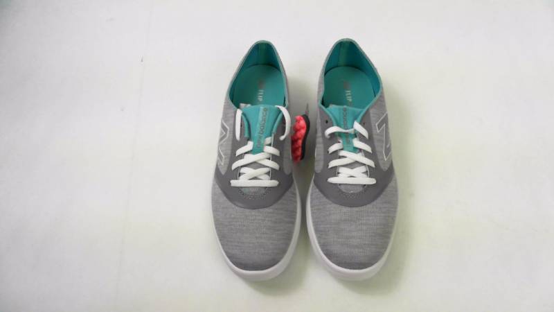 lot 1094 image: Womens New Balance WM Casual Athletic Shoes Silver - Size 9.5
