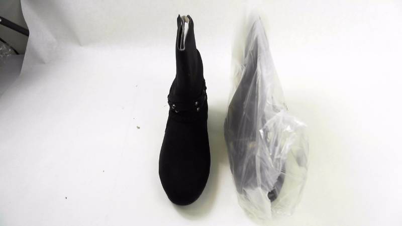 lot 1205 image: Womens DOLCE WMN JOJO BOOT Black Boots - Size 8