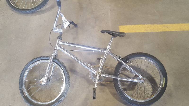 lot 405 image: Penn Cycle 40th Anniversary with 15 inch Rim.