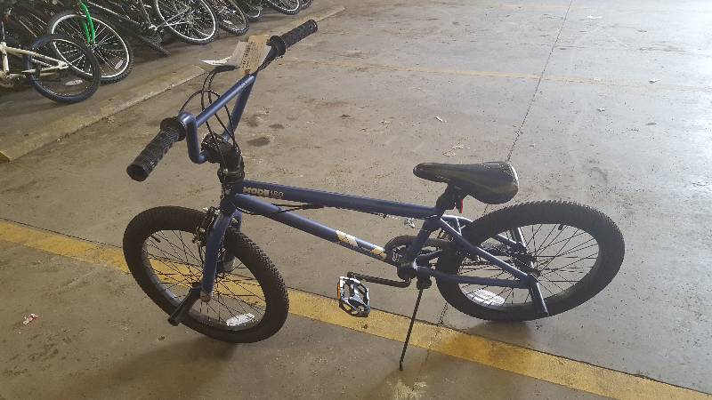 lot 414 image: Mongoose 180 Trick Bike with 15 inch Rim.