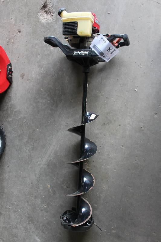 lot 18 image: StrikeMaster Ice Auger