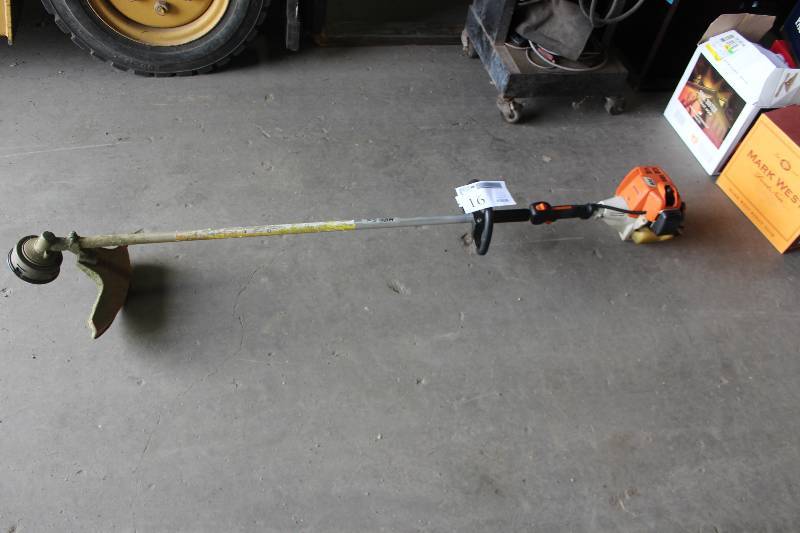 lot 16 image: 2005 Stihl Weed Whip