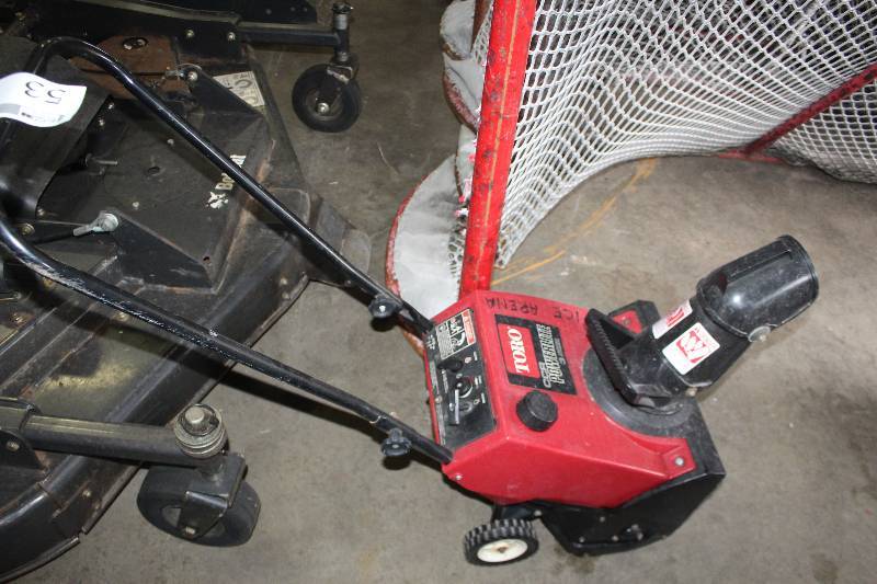 lot 53 image: Toro CCR Power Lite Snow Blower
