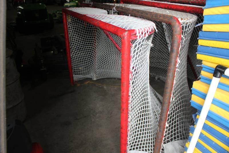 lot 55 image: Lot of (2) NHL-Size Hockey Nets