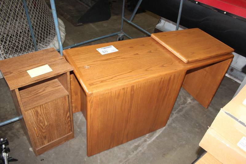 lot 48 image: Desk, End Table