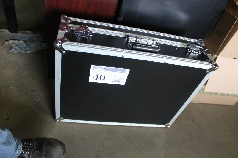lot 40 image: Road Case