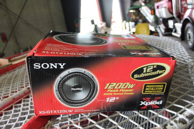 lot 80 image: Sony 1200W 12in. Subwoofer