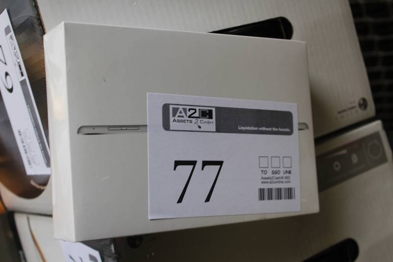 lot 77 image: 16GB Apple iPad Mini 4