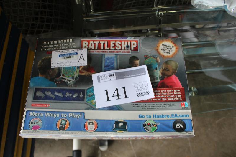 lot 141 image: Battleship Board Game