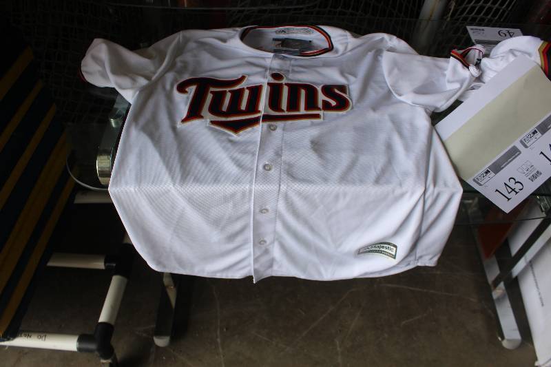 lot 143 image: Majestic White Minnesota Twins Miguel Sano #22 Jersey