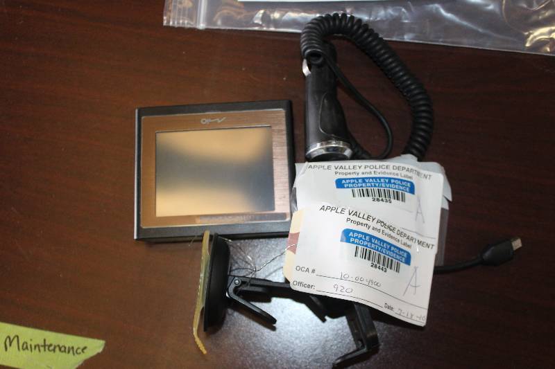 lot 91 image: Mio GPS Unit w Car Charger