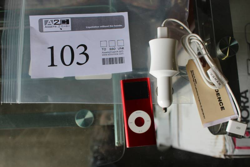 lot 103 image: Apple iPod
