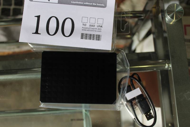 lot 100 image: Seagate 1 TB external Drive