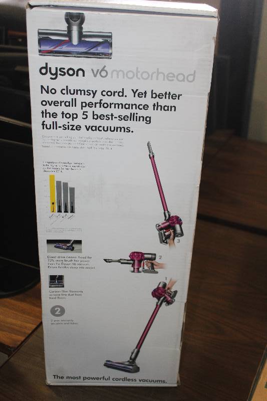 lot 113 image: Dyson V6 Motorhead Vacuum