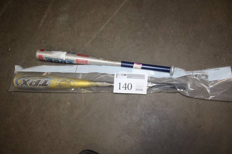 lot 140 image: Baseball Bat