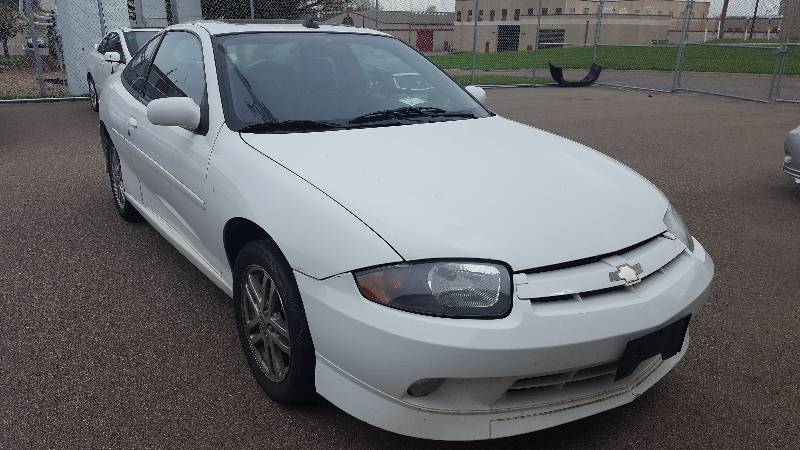 lot 7 image: 2004 Chevrolet Cavalier LS Sport