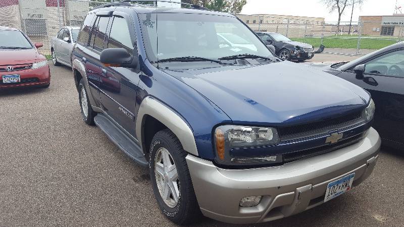 lot 9 image: 2002 Chevrolet Trail Blazer LTZ
