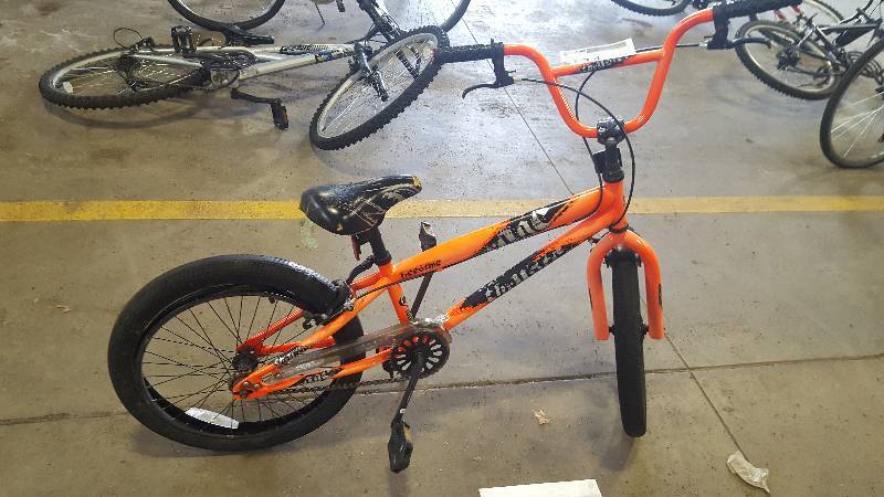 lot 324 image: Rage Thruster Bike with 16 inch Rim.