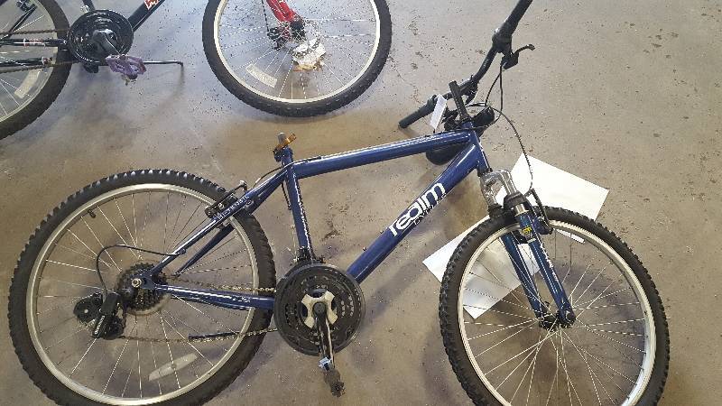 lot 340 image: Raliegh BXRO8 High Tensile with 19 inch Rim.