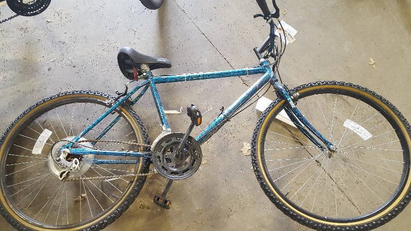 lot 355 image: Murray 18-Speed Bike with 21 inch Rim.