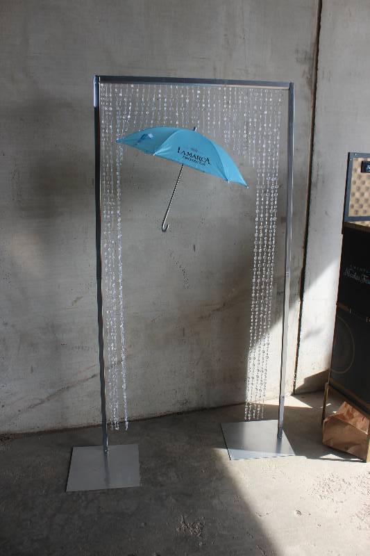 lot 272 image: LaMarca Umbrella Display