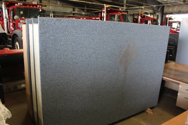 lot 196 image: Lot of (4) Stage Risers