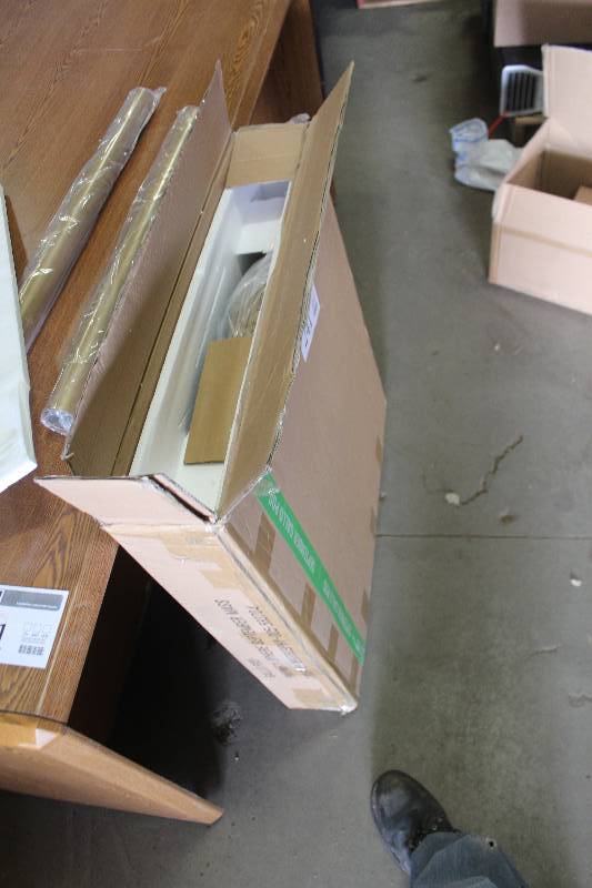 lot 241 image: Gallo Unassembled Circle Display