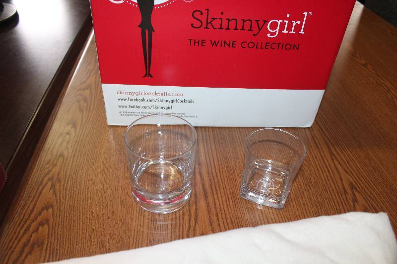 lot 290 image: Lot of (15) Glasses