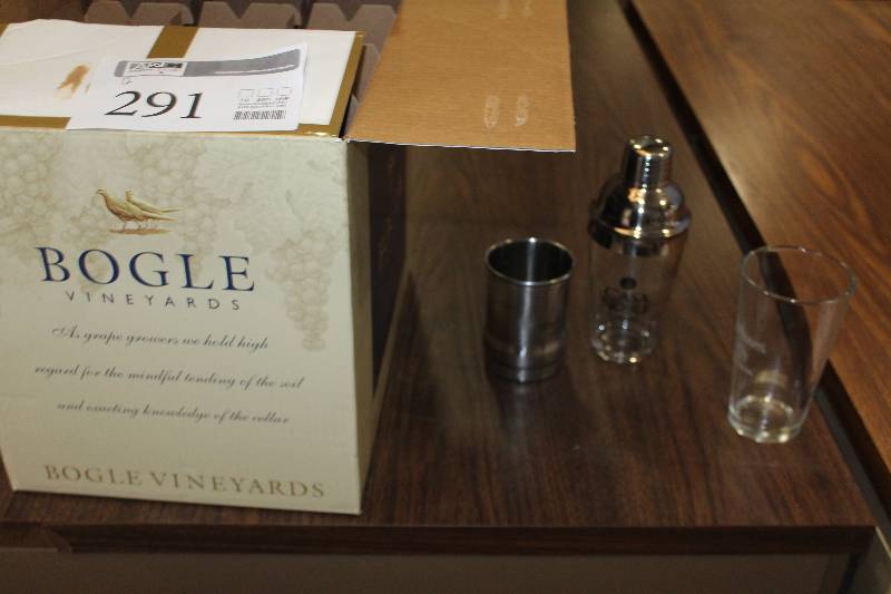 lot 291 image: Lot of (12) Glasses
