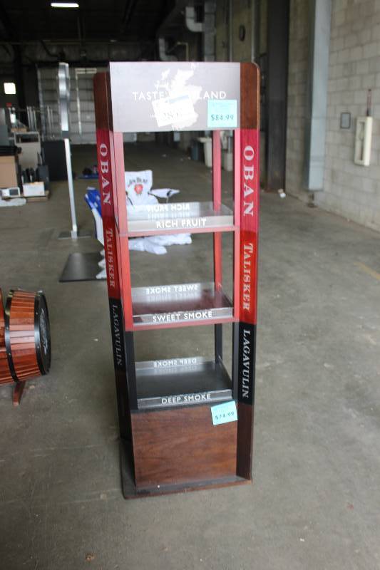 lot 285 image: Smoke Display Rack