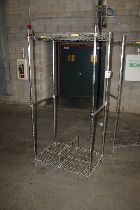 lot 207 image: Metal Adjustable Shelf Rolling Rack